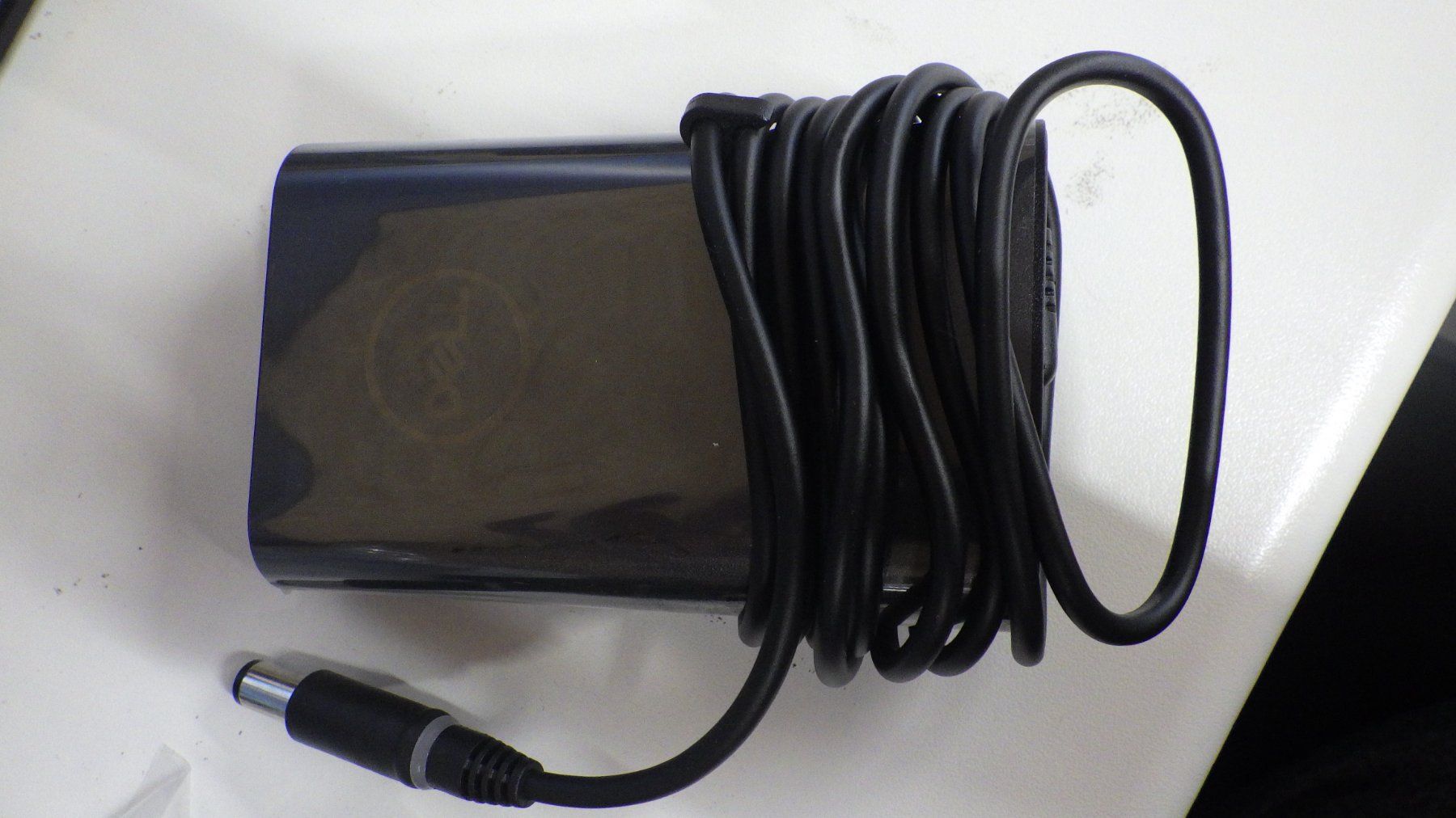 Dell Unità & Adattatore: AC /DC Adapter 65.0W – Nuovo e nell'imballaggio originale da Gossau ZH venduto da OrderflowAG 1