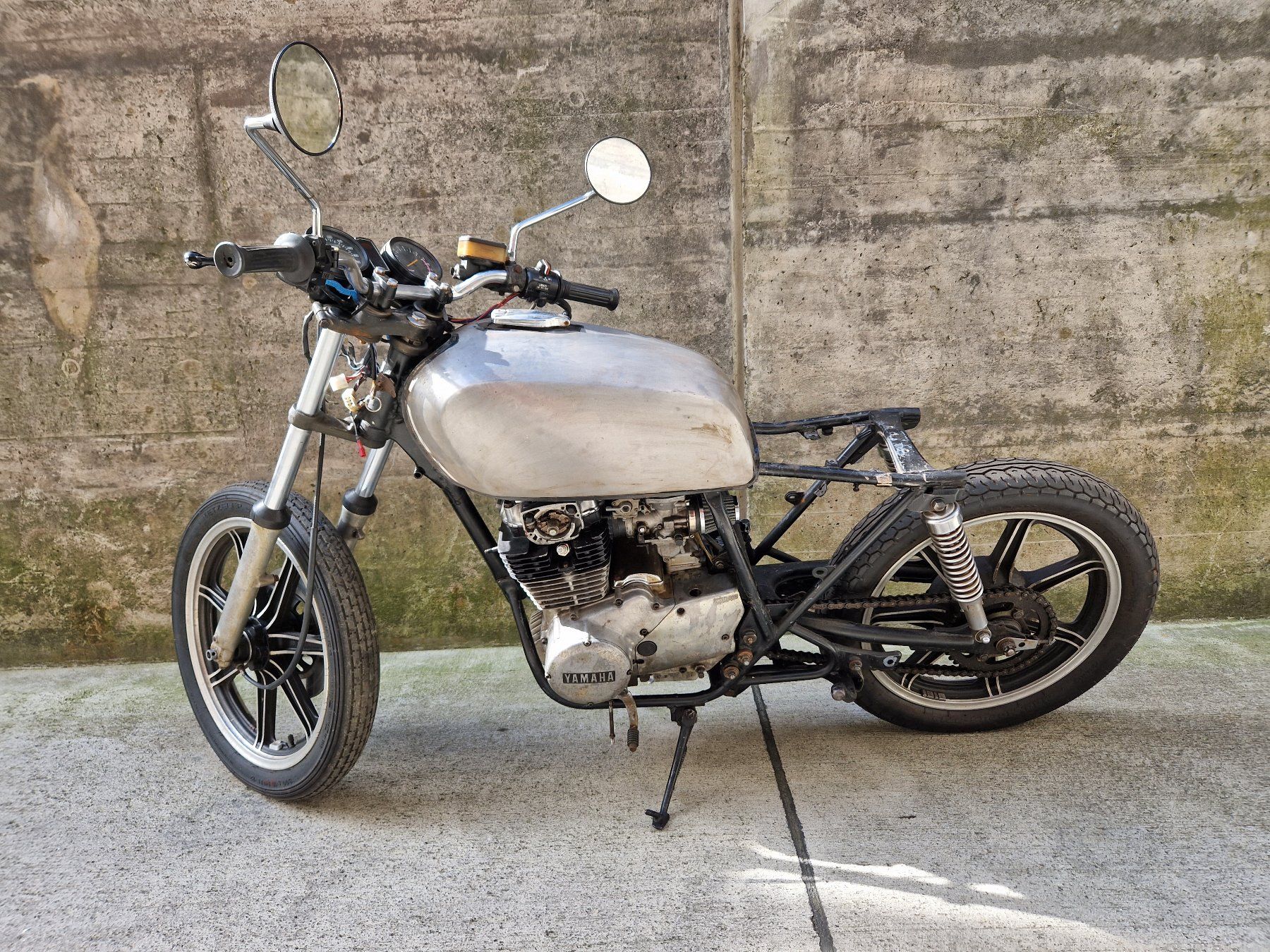 Yamaha Tutti i ricambio per moto: Yamaha XS 360/400 – Difettoso da Uetendorf venduto da MrCapone 1