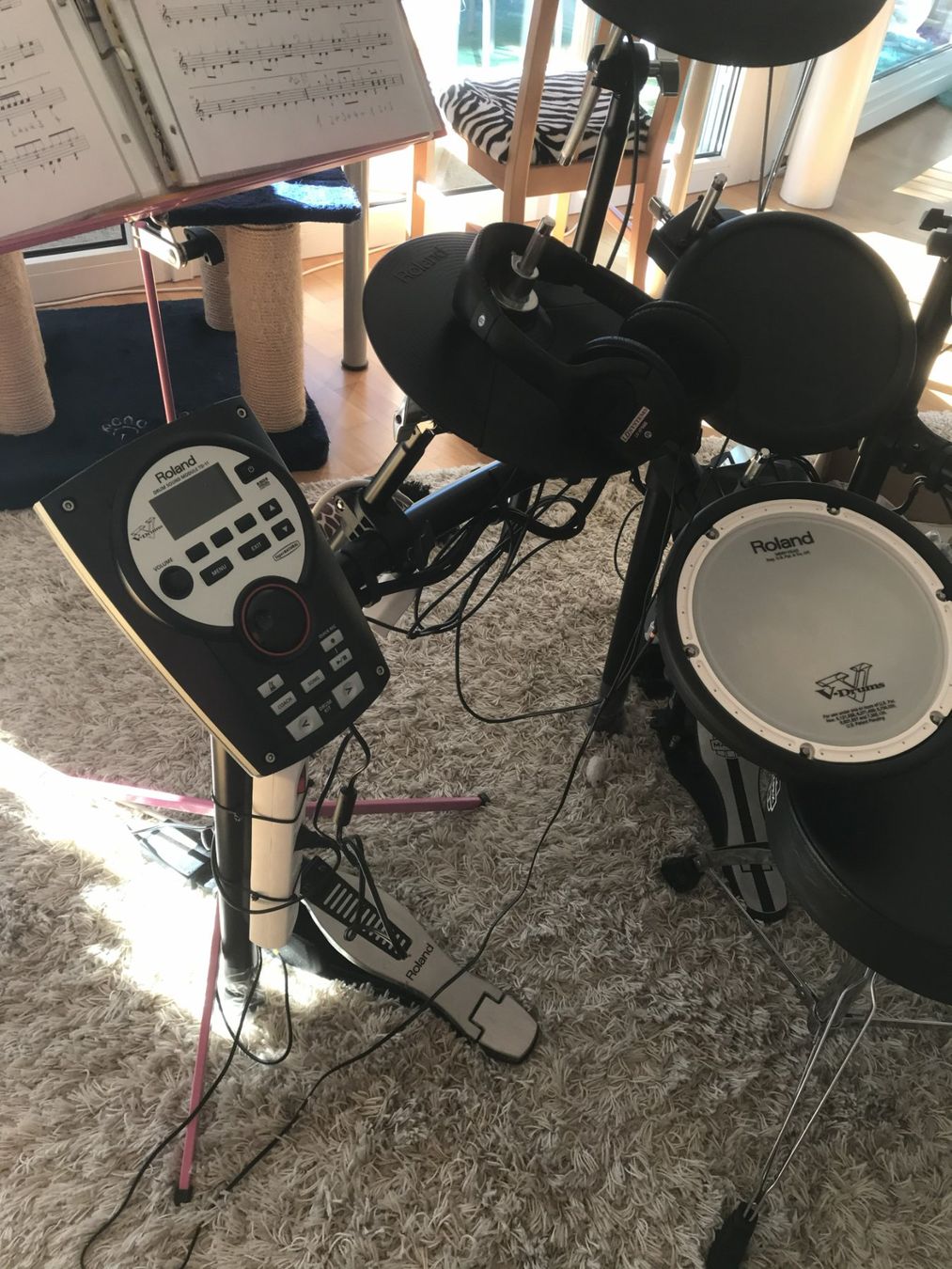 Roland Instruments de musique: Roland E-Drum TD-11K inkl. Drum-Stand – D'occasion à Aristau par Gipiot 1