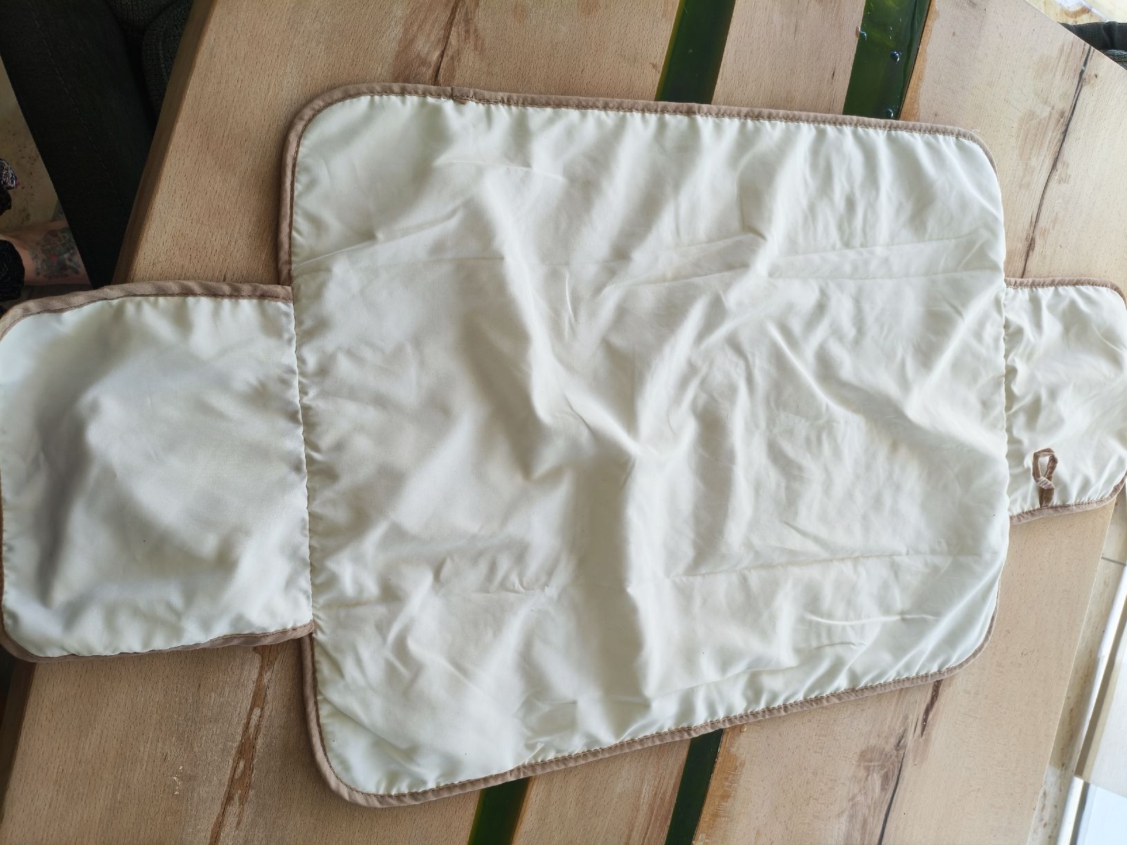 Fasciatoi & Accessori: Wickelunterlage weiss mit Bärchen – Nuovo (secondo la descrizione) da Hermiswil venduto da Volvorine 1
