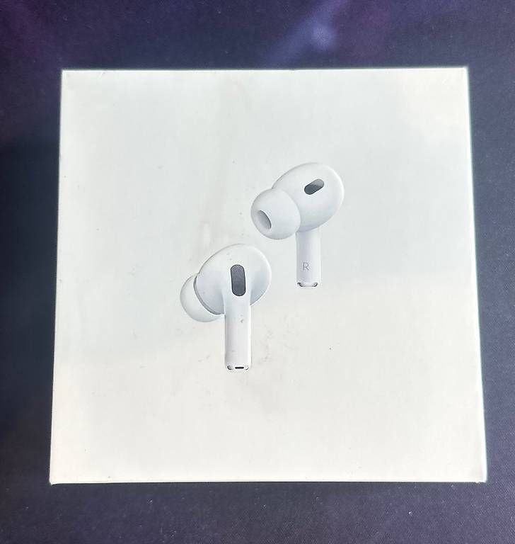 Cuffie: Airpods Pro 2 – Usato da Wallenwil venduto da Britishbulldog