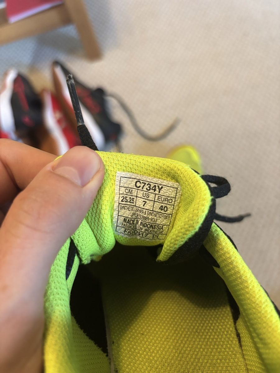Asics Chaussures garçon: Hallenschuh Asics – D'occasion à Winterthur par nicolaparpan 1