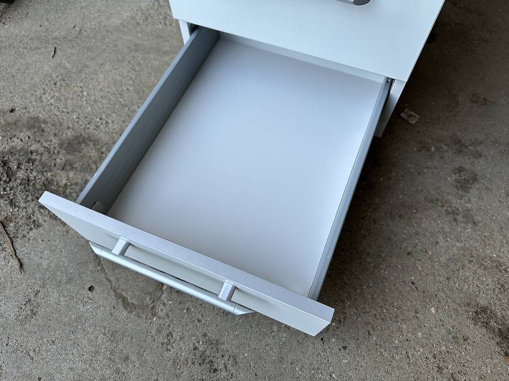 Banconi: neuer Rollcontainer B432xT580xH595 mm, abschliessbar – Nuovo (secondo la descrizione) da Necker venduto da liq24 9