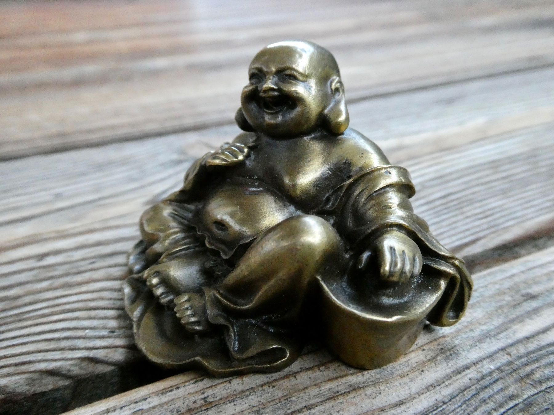 Figurines: antiker sitzender Buddha (schwerer Messingguss) – D'occasion à Lüchingen par Eeizo 6
