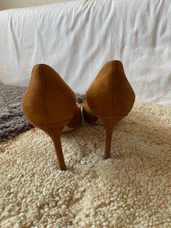 Jimmy Choo Scarpe da donna: Jimmy Choo Romy Suede Pumps Camel Size 37 – Nuovo (secondo la descrizione) da Bernhardzell venduto da Sunka0 3