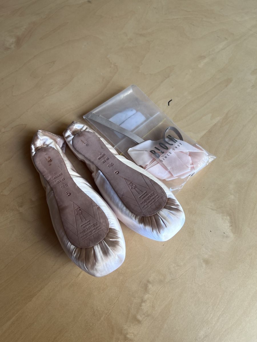 Bloch Scarpe da donna: Bloch Suprima Spitzenschuhe Gr. 5 1/2 – Nuovo e nell'imballaggio originale da St. Gallen venduto da ang_7bj7 2