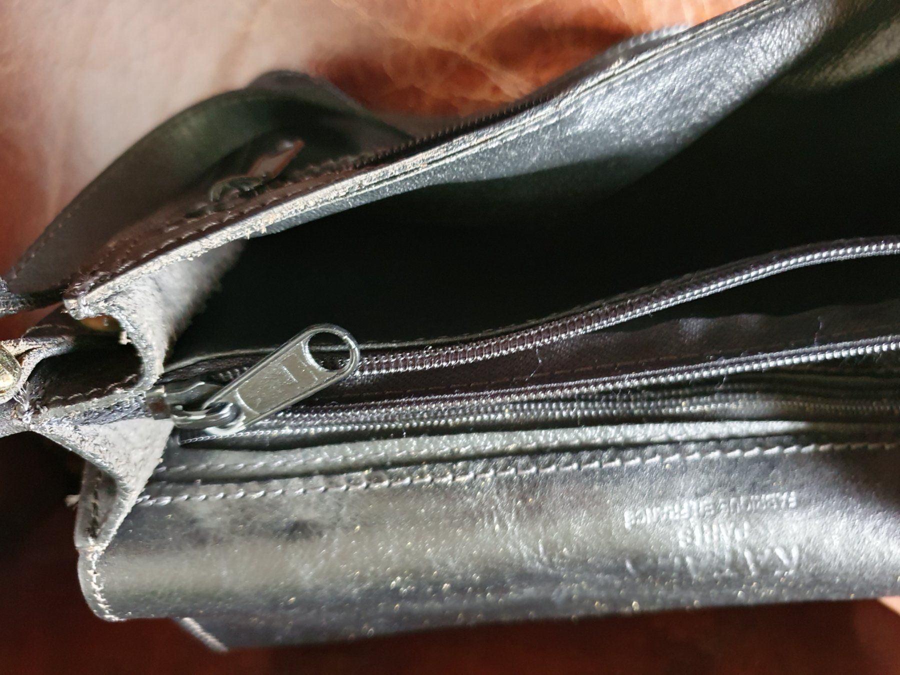 Borse da donna: Sac à main en cuir noir Katana – Usato da boudry venduto da Let_20 2