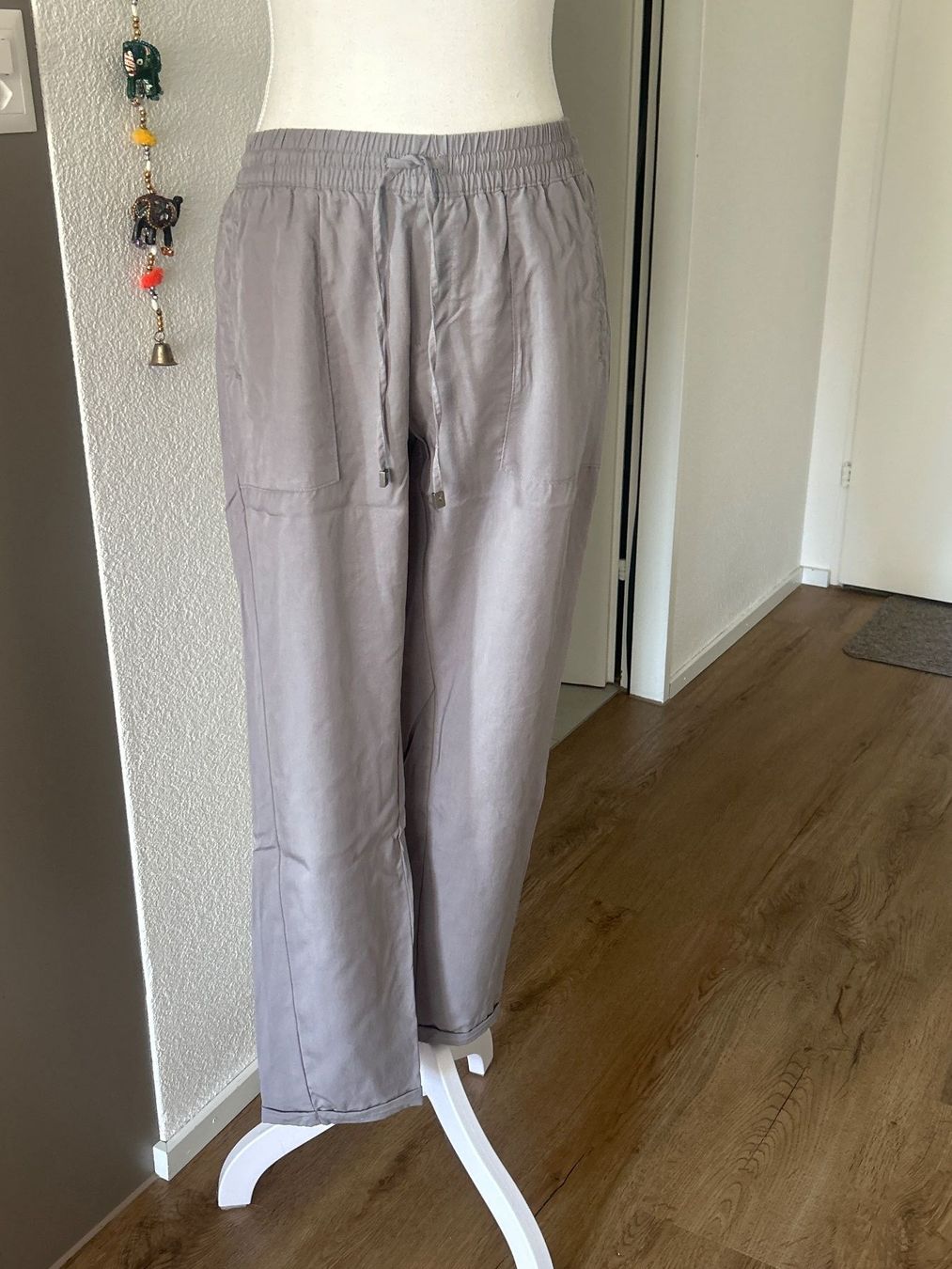 S.Oliver Pantaloni: Leichte Sommerhose grau von s.Oliver Gr. 34 – Usato da Brunnen venduto da Nala2929 4