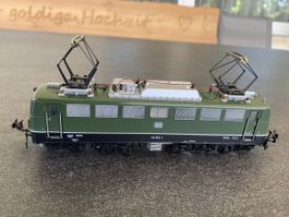 Trix Express Modelleisenbahn Set mit Gleisen und Wagen