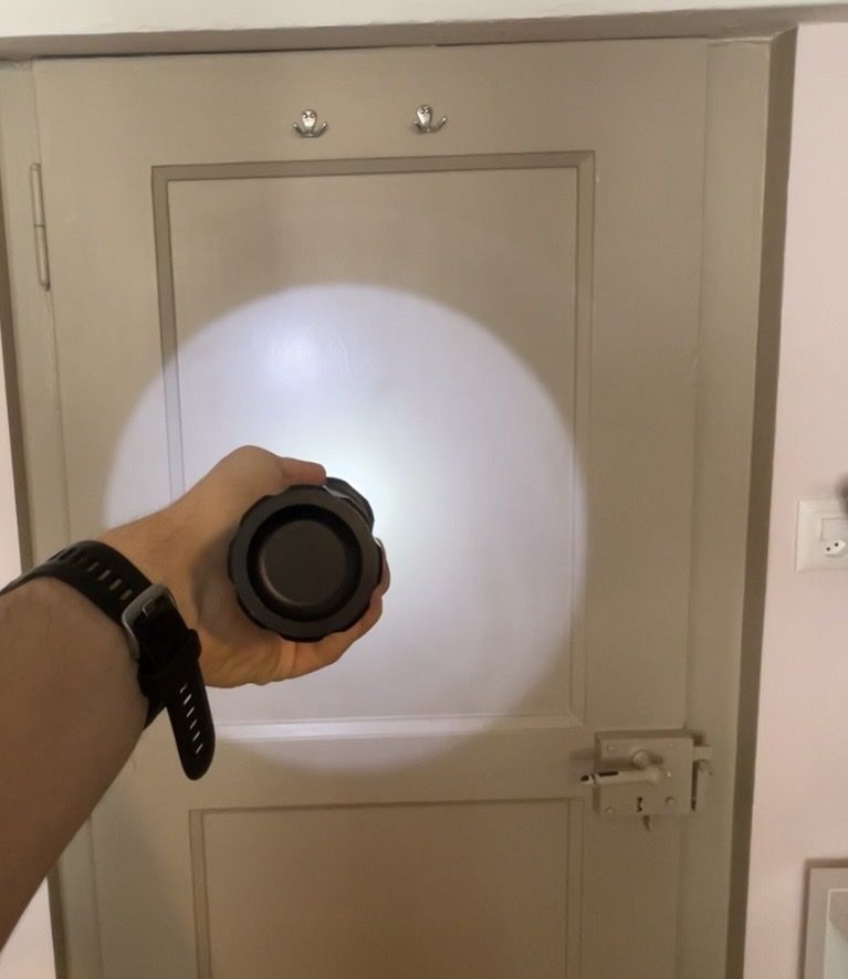 Lampen: Lampe torche heavy-duty 🔦 – Gebraucht aus Fribourg von Barlocher 2