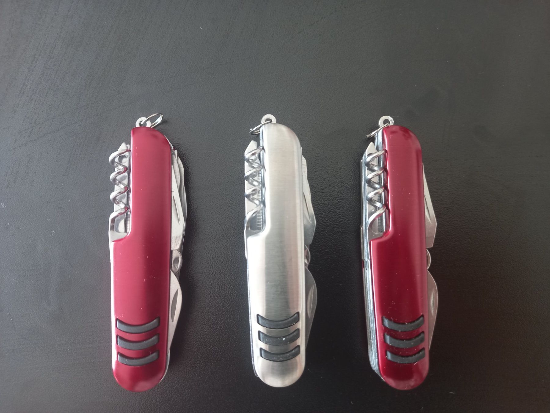 Coltelli tascabile: Lot de 3 couteaux tip couteaux suisses – Nuovo (secondo la descrizione) da Lausanne venduto da anu_7kz5