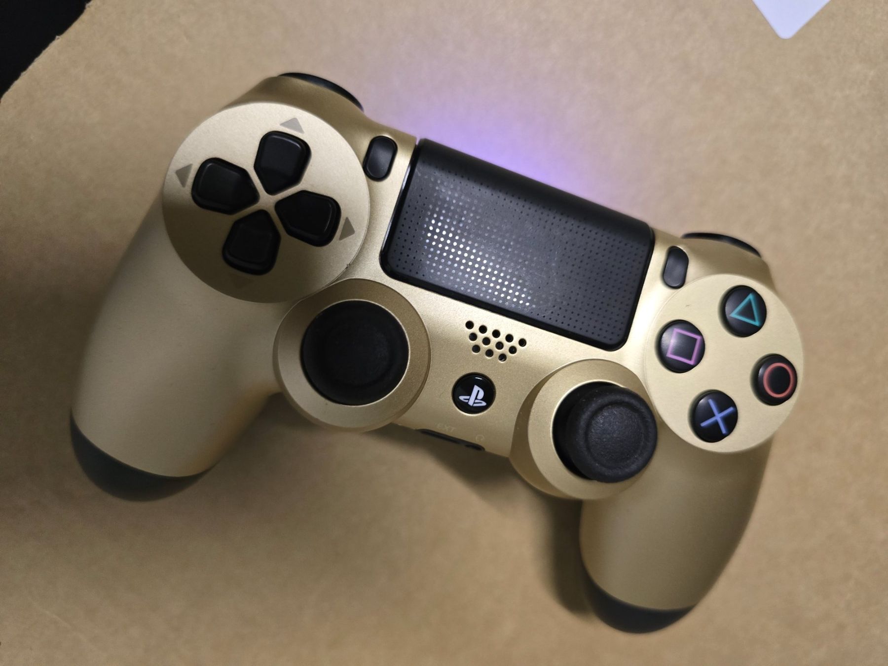 Sony Manettes: Sony PS4 Dualshock 4 Wireless Controller(Original) – D'occasion à Basel par Zait