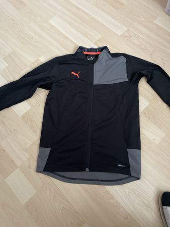 Puma Jacke DryCell Grösse 152 schwarz/grau wie neu