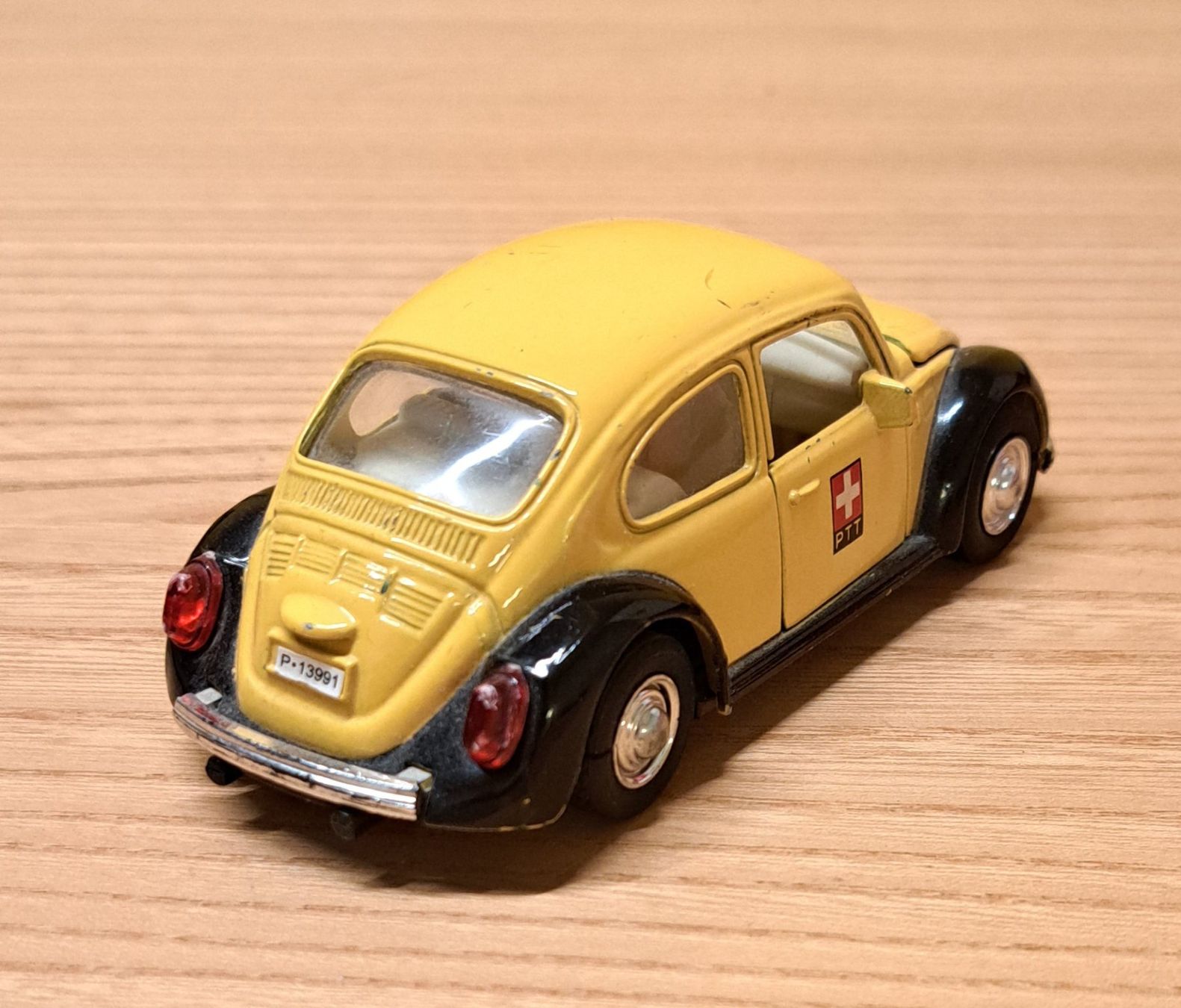 Volkswagen Modellini d'auto: Welly  VW Käfer Beetle Nr. 9049 / PTT Postauto – Usato da Dietlikon venduto da kosta.katoglou 4