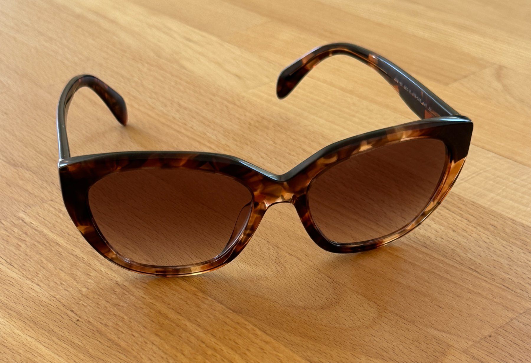 Prada Occhiali & Lenti: Prada Sonnenbrille SPR 16X – Usato da Zuerich venduto da muzuto 1