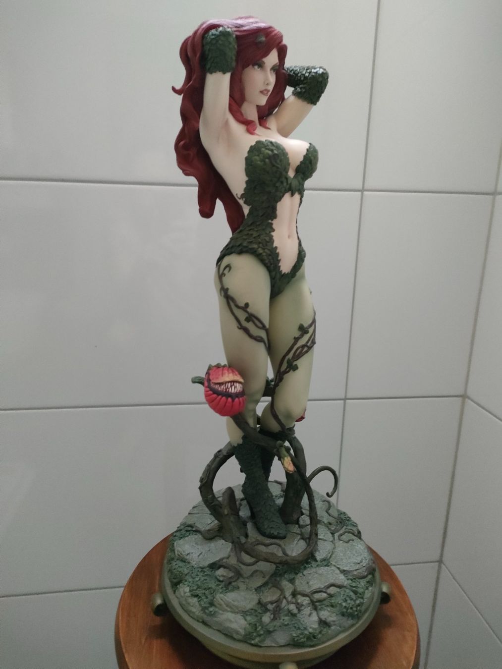 Figuren: Poison Ivy, premium format, Sideshow – Neu und originalverpackt aus Cottens FR von auc_w862 3