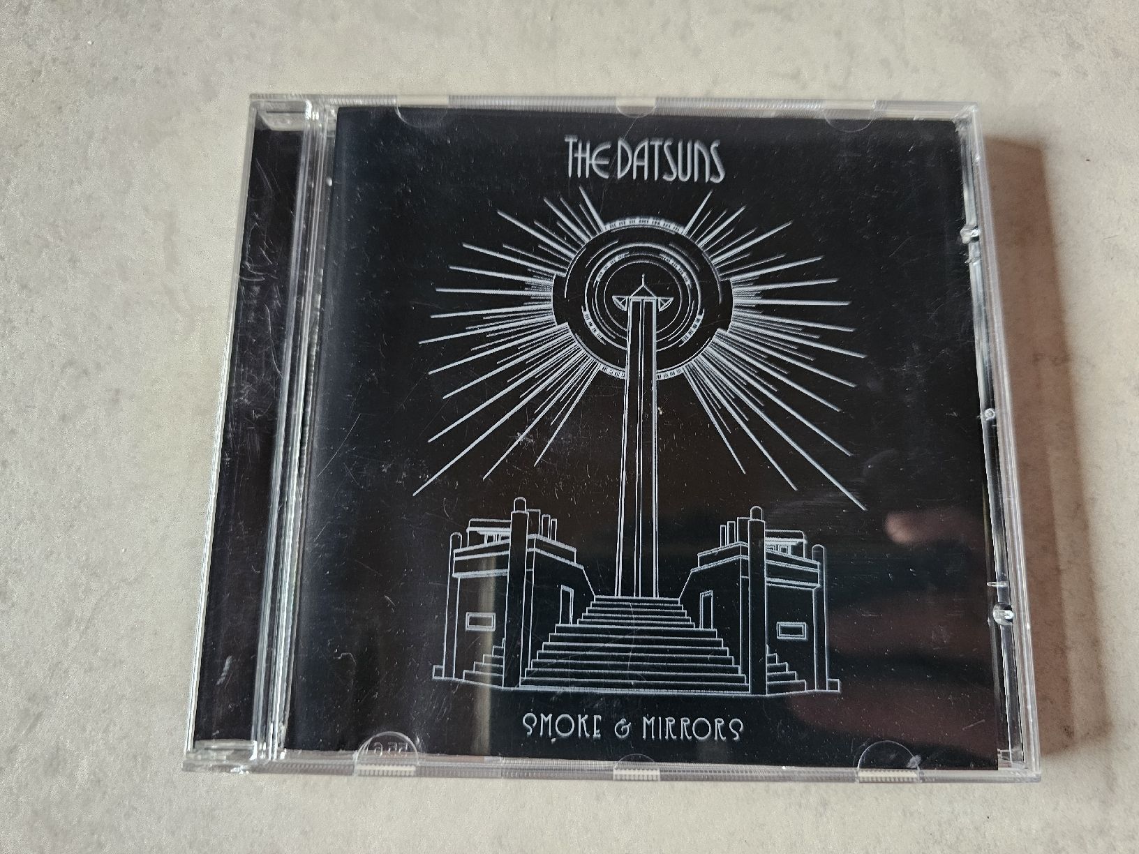 CD: The Datsuns  -  Smoke & Mirrors – Usato da Schneisingen venduto da backstore24
