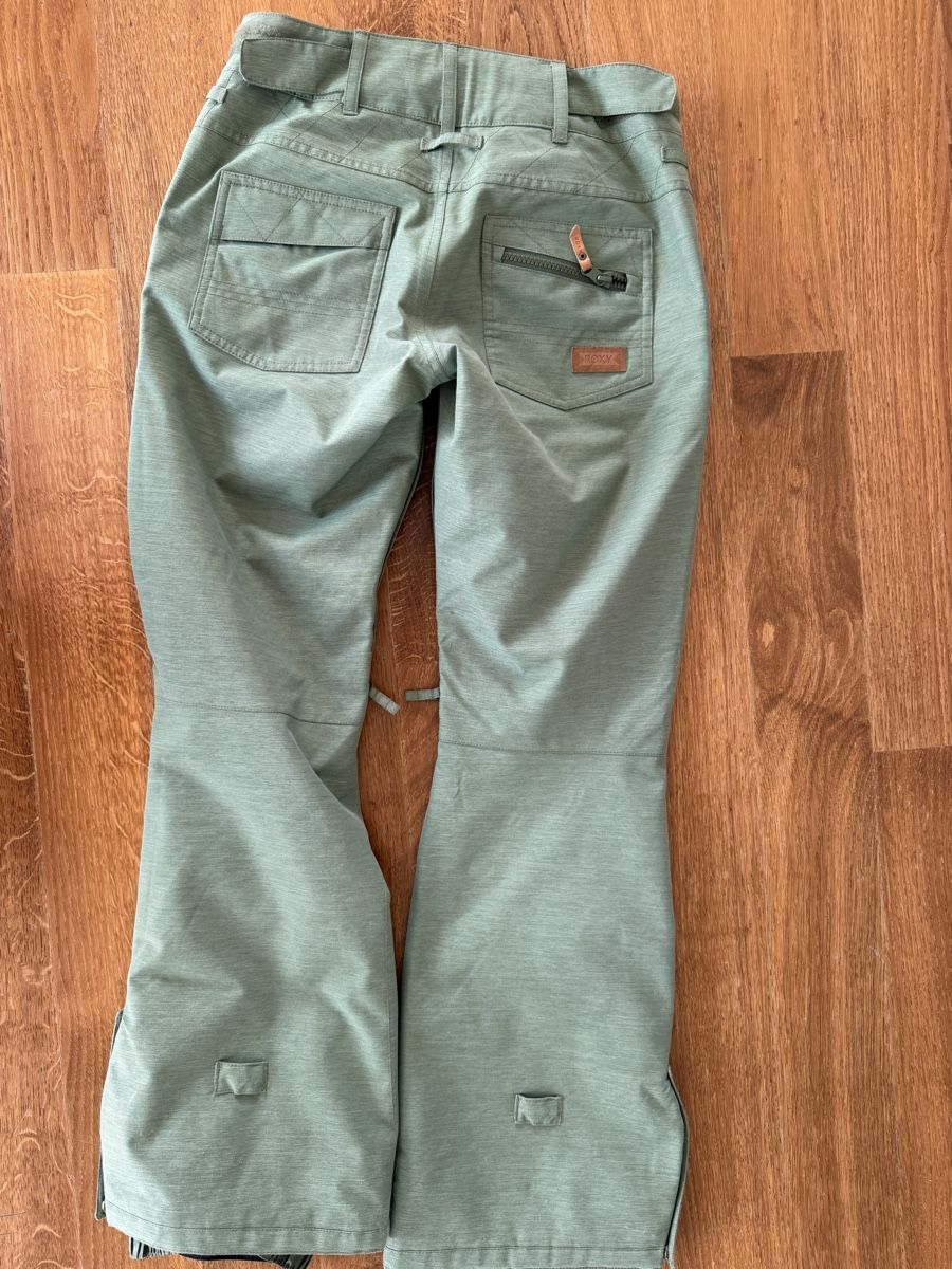 Roxy Pantaloni: Grüne Skihose von Roxy – Usato da Heitenried venduto da Tannenbaum25 6