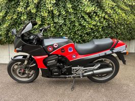 Kawasaki GPZ 900 R Topgun