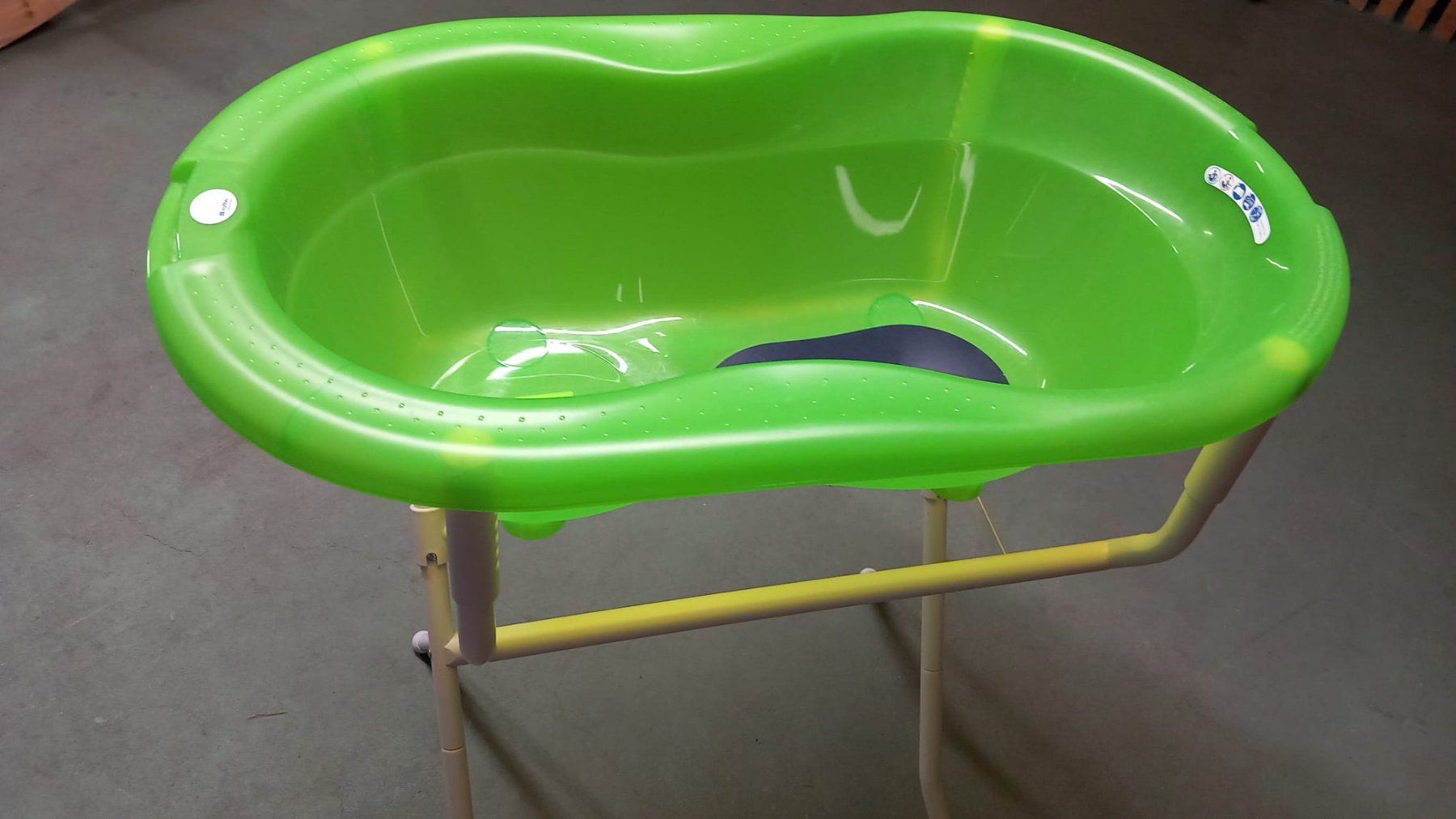 Badewannen: Babybadewanne – Gebraucht aus Kriens von Chleusu 1