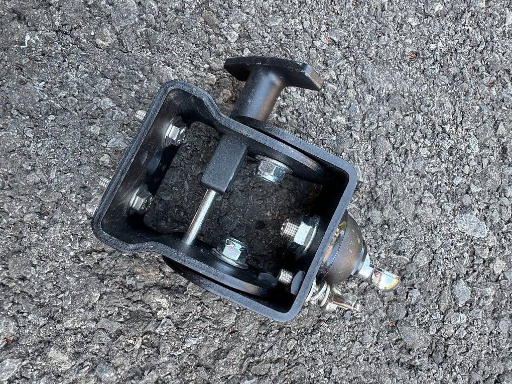 Wandhalterungen: Support Antenne  Rhino-Rack – Neu und originalverpackt aus La Sarraz von Syl_Tyr732 2