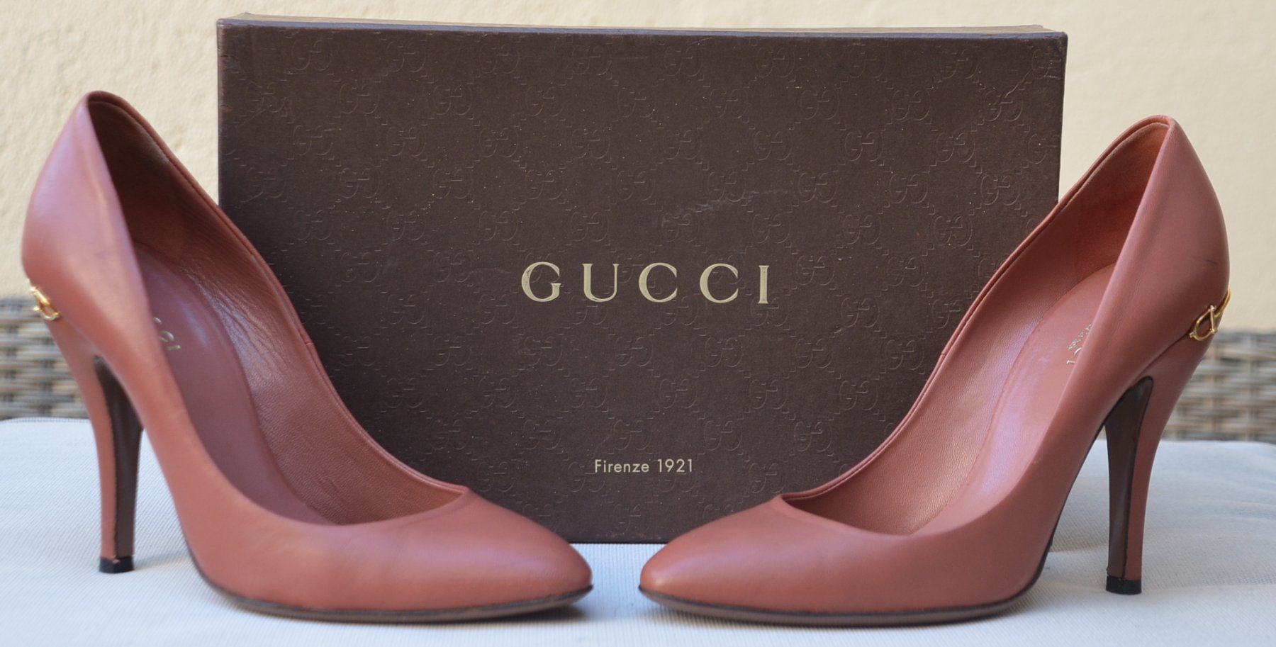 Gucci Scarpe da donna: Pumps Gucci 37.5 – Usato da Collonges venduto da arashee 1
