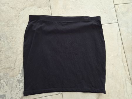 Schwarzer H&M Basic Minirock, Grösse L
