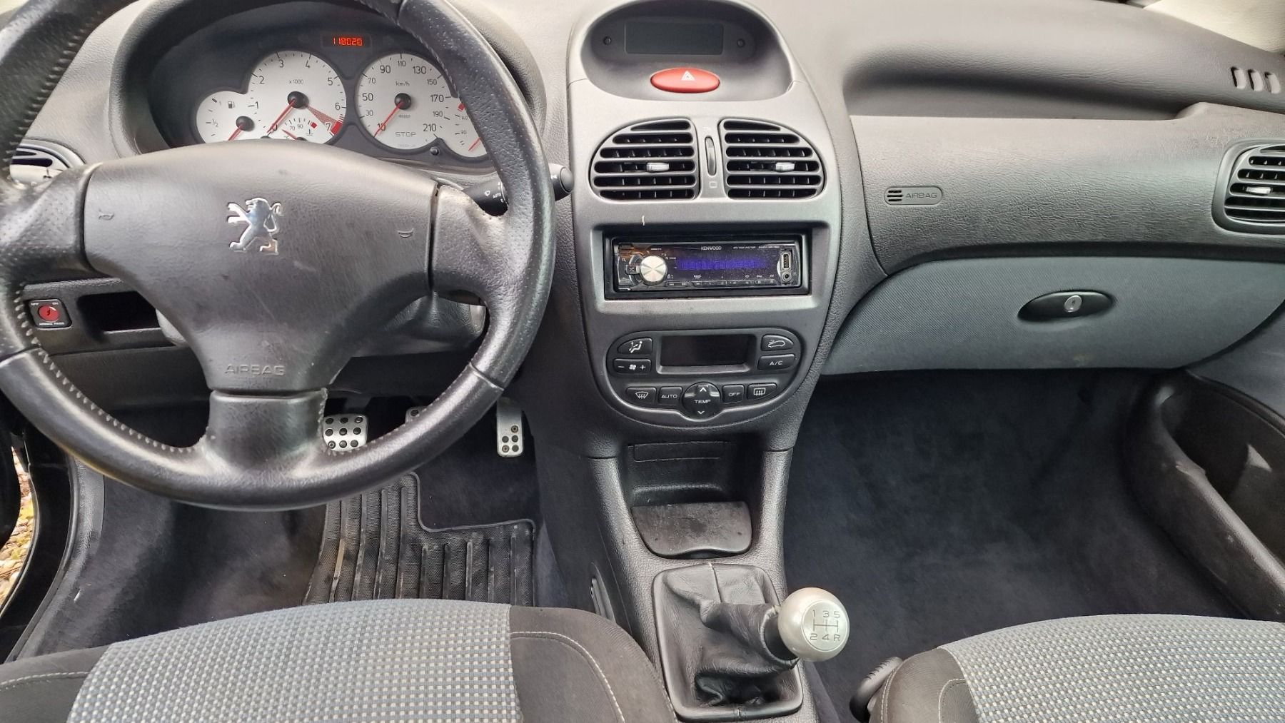 Peugeot Autos: Peugeot 206 2.0 Cabrio – Gebraucht aus Ebnat-Kappel von  7
