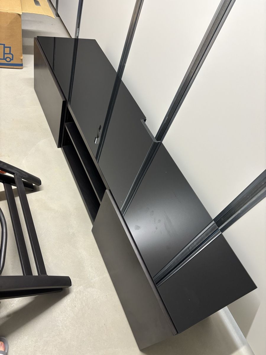 Ikea Mobili TV: IKEA BESTA Fernsehmöbel – Usato da Winterthur venduto da mar_c9fr