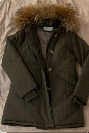 Warme Winterjacke von WHITE, Grösse xs, Top Zustand!