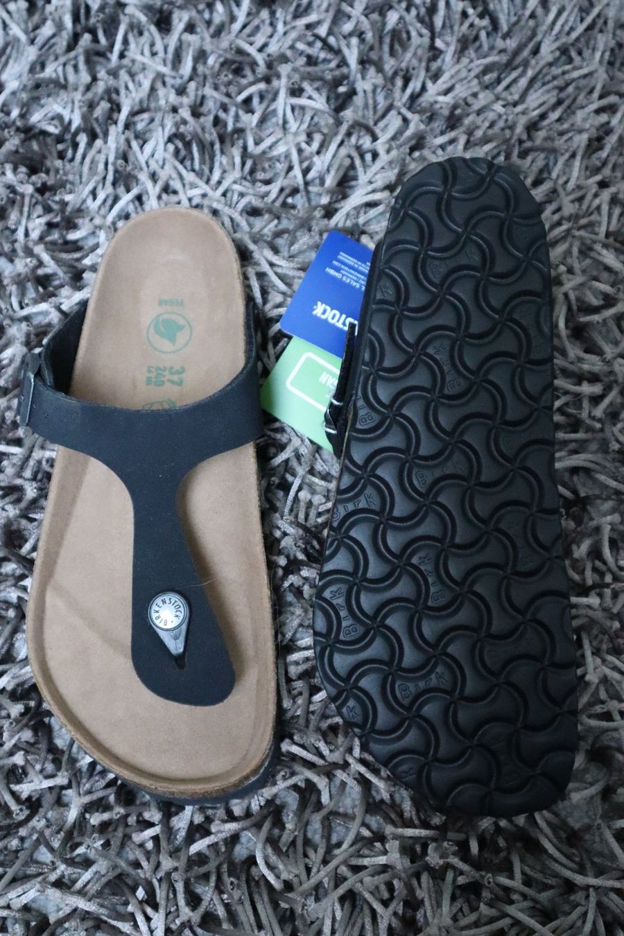 Birkenstock Herrenschuhe: Birkenstock, Gizeh, Gr. 37, schwarz, NEU – Neu und originalverpackt aus Wattwil von glueck 3