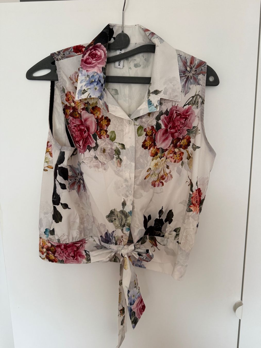 Chemisiers: Damen Bluse mit Blumenmuster – D'occasion à Nänikon par tob_g7dm