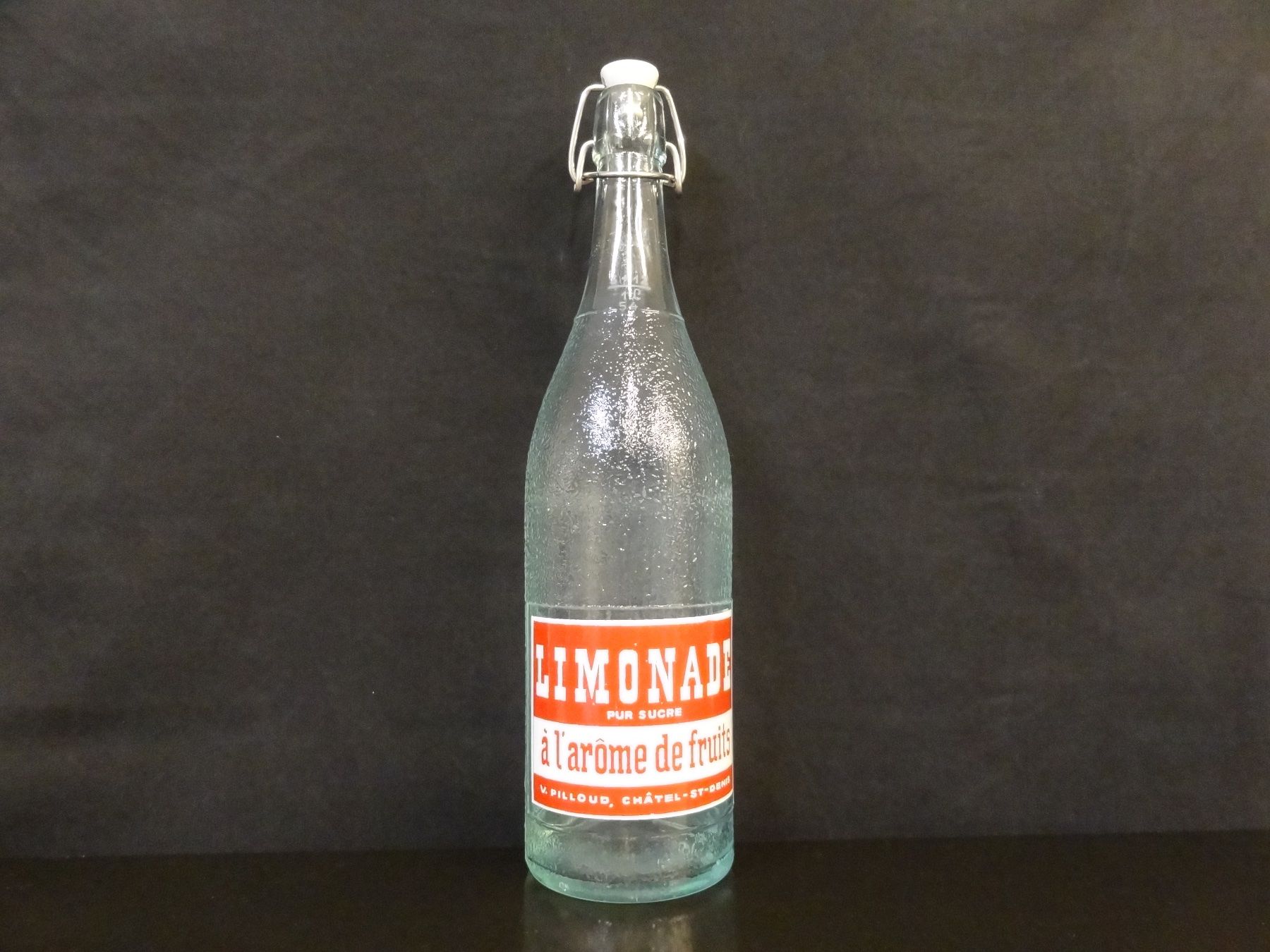 Gläser, Krüge & Flaschen: Flasche LIMONADE PUR SUCRE V. PILLOUD CHÂTEL-ST-DENIS 1954 – Gebraucht aus Kerzers von Flaschenposten
