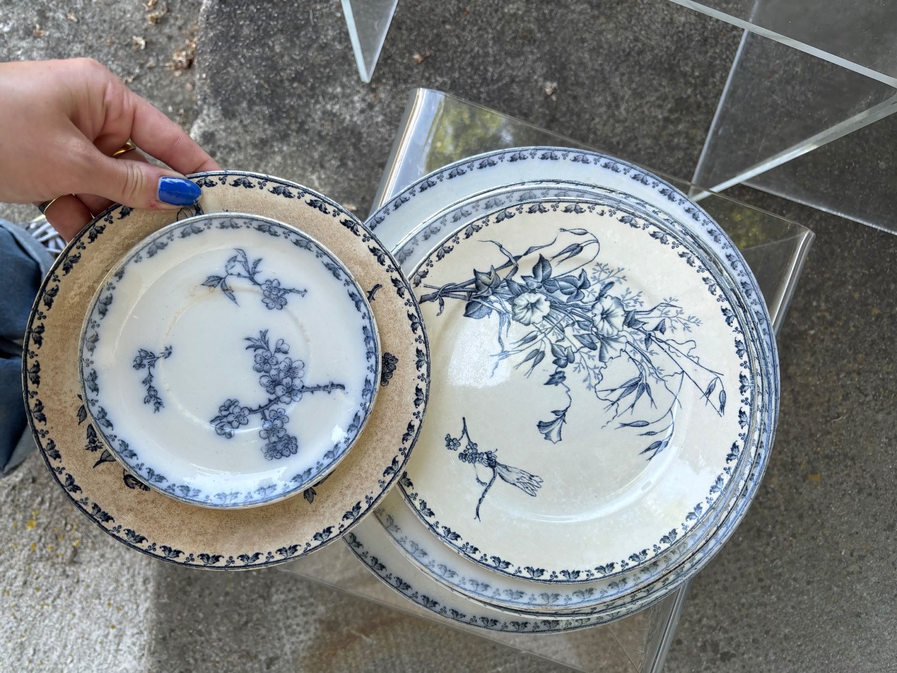Set di piatti: Set de vaisselle ancienne – Usato da Wavre venduto da margot0210 6