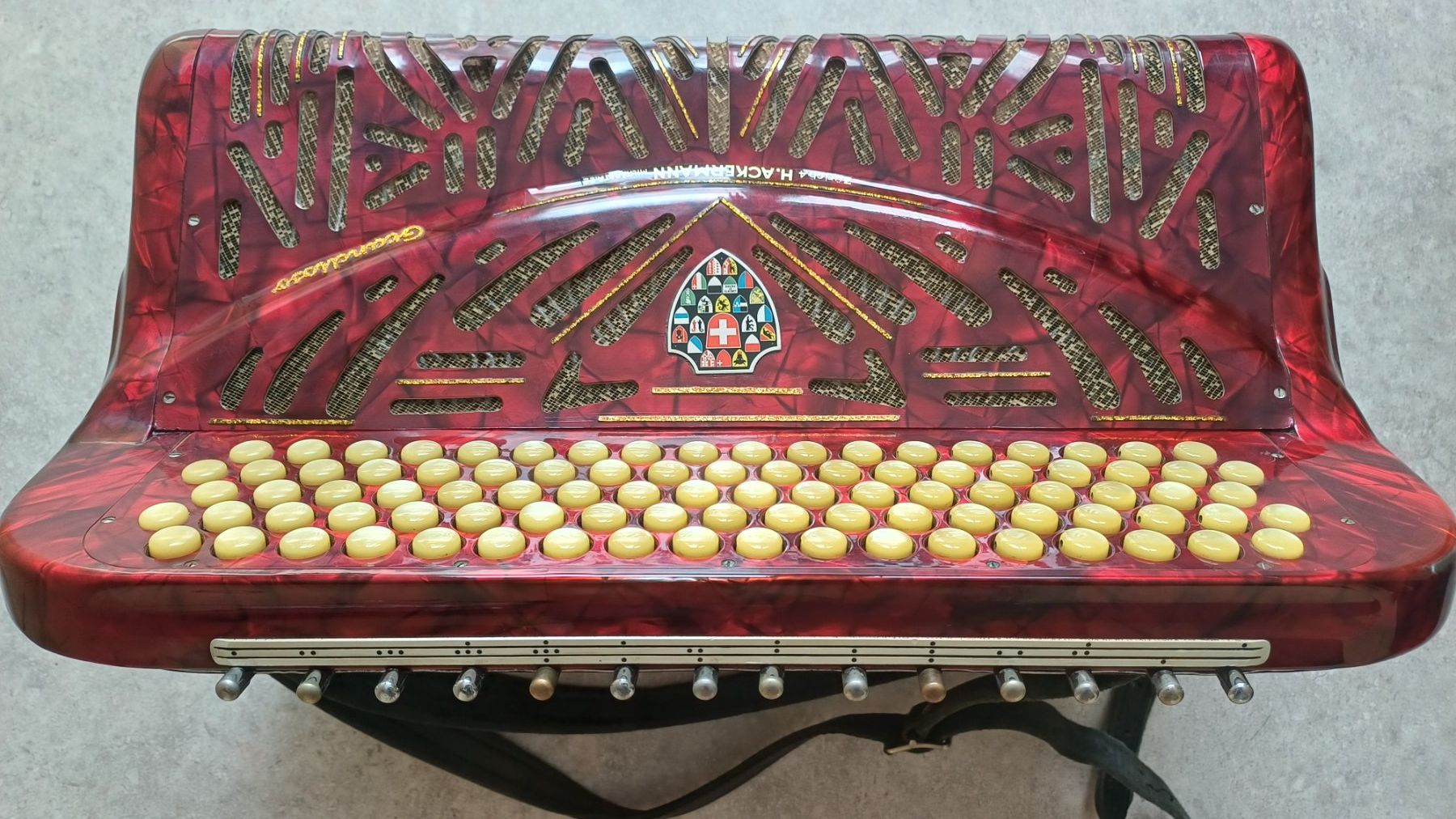 Record Musikinstrumente: Schweizer Record Grandioso – Gebraucht aus Reichenburg von Ruki7 4