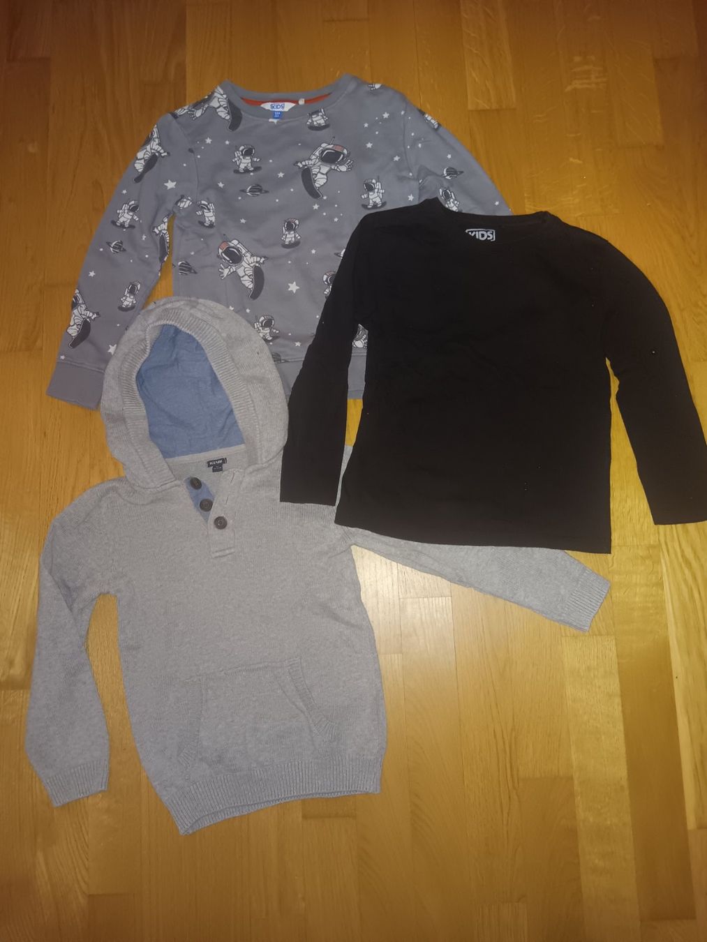 Lotti & Set di vestiti: Kinder Kleider Paket🧒,Gr. 134 – Usato da Gelterkinden venduto da ram_5vkp 1