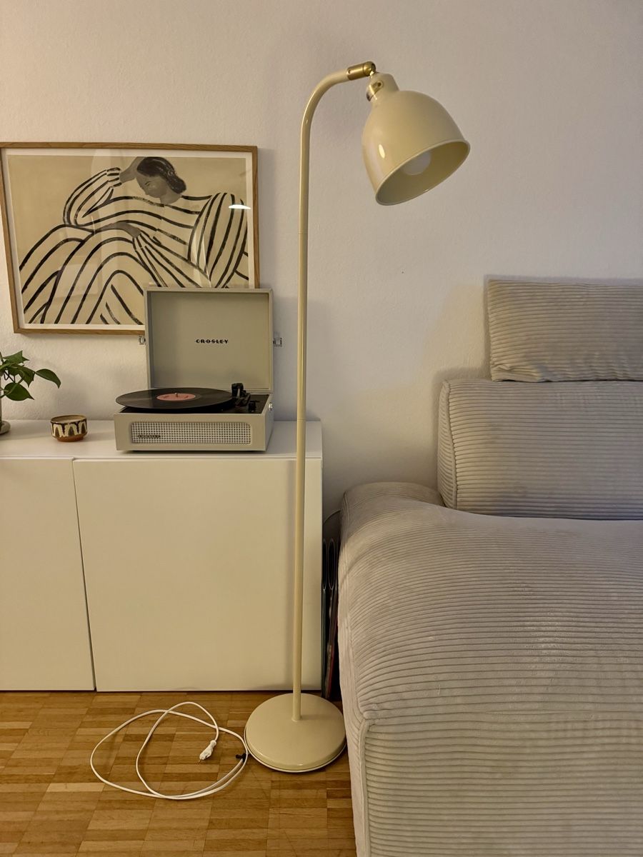 Ikea Lampes: Floor Lamp Beige – D'occasion à Zürich par victorcerdanya