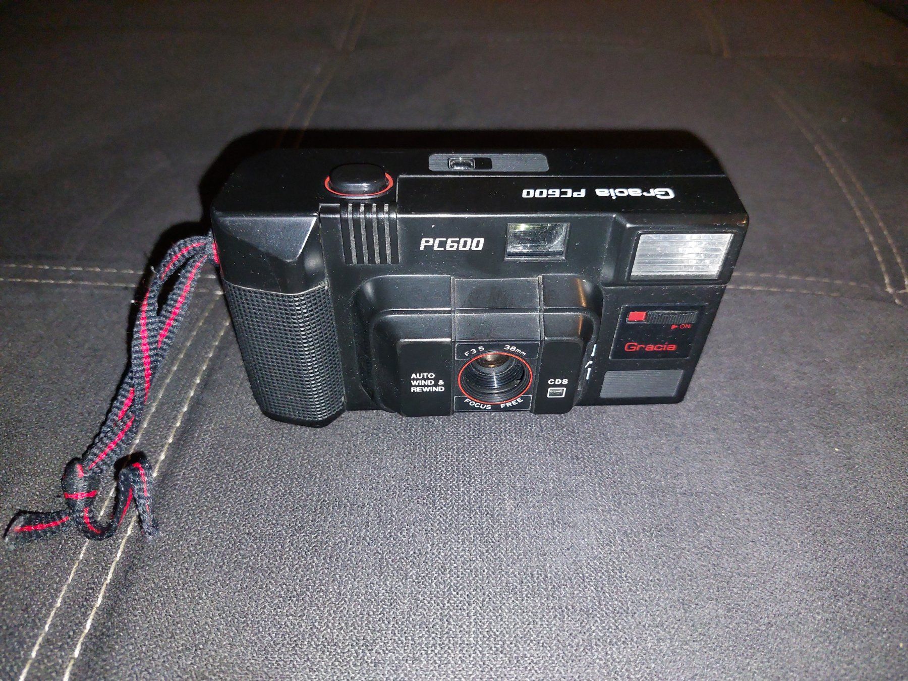 Fotocamera: Gracia PC600 Analogkamera – Usato da Schenkon venduto da 1996234