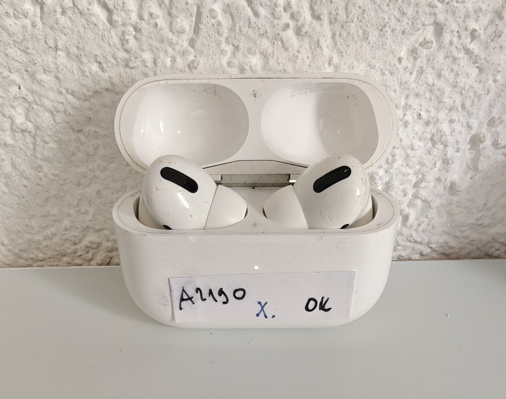 Apple Cuffie: Apple AirPods Pro Weiss – Usato da Ehrendingen venduto da Rocky985