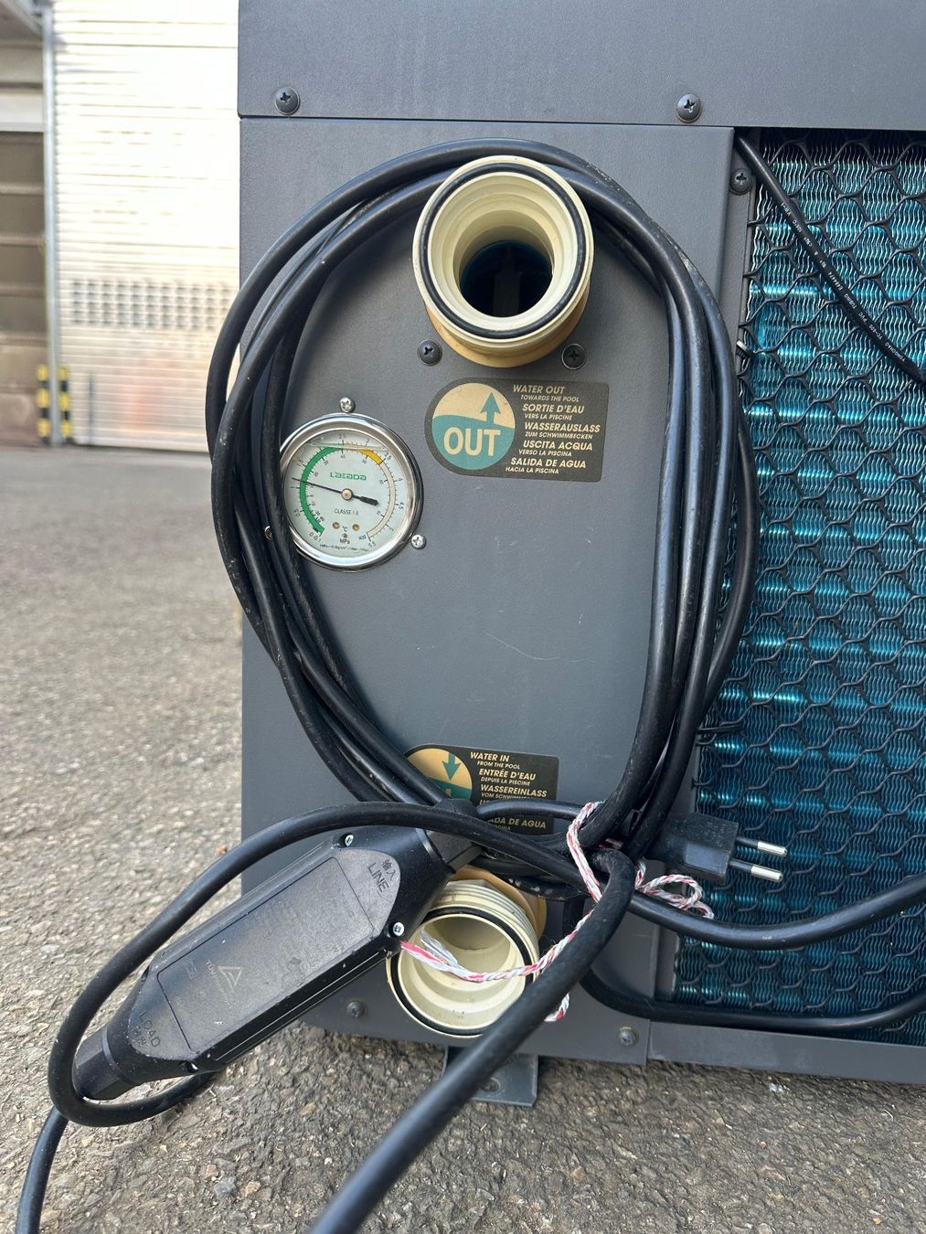 Radiatori: Poolex Silverline Mini Pool-Wärmepumpe | ab 1.- – Usato da Beckenried venduto da schlinggi1 2