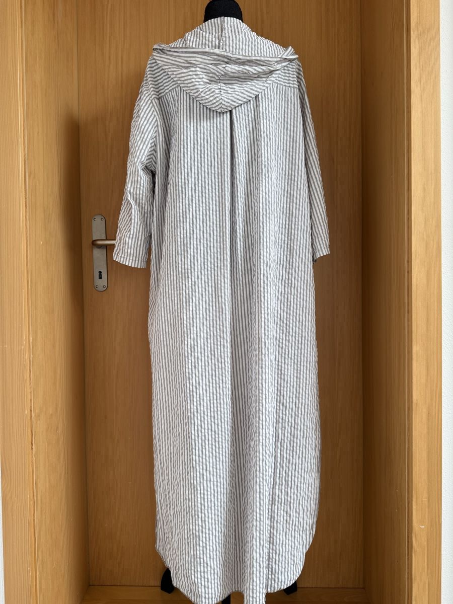 Vestiti: Blusenmantel, Maxikleid mit Kapuze  – Nuovo (secondo la descrizione) da Sigriswil venduto da ck56 1