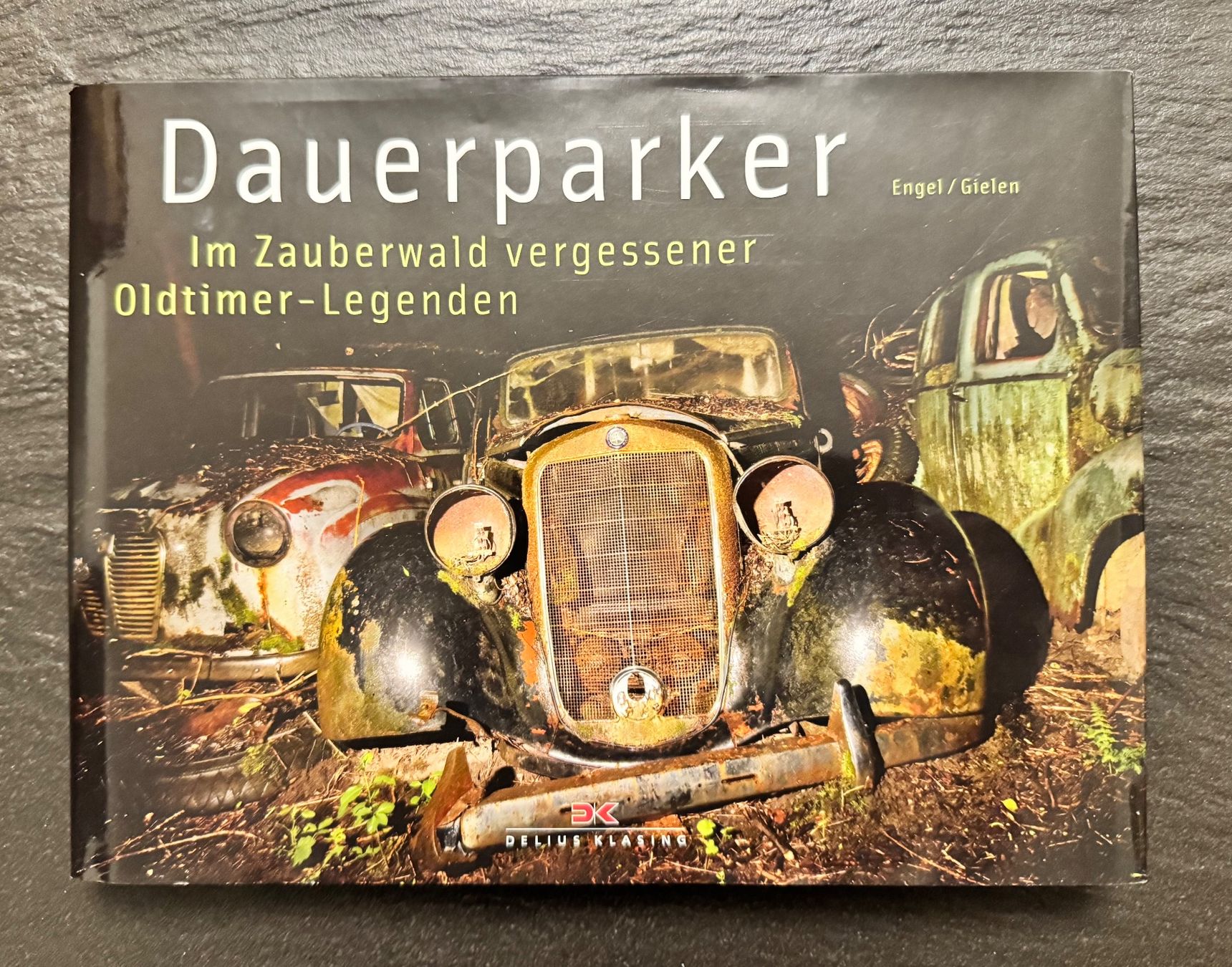 Libri: Dauerparker: Bildband vergessener Oldtimer-Legenden! – Usato da Wolfwil venduto da whyjoker