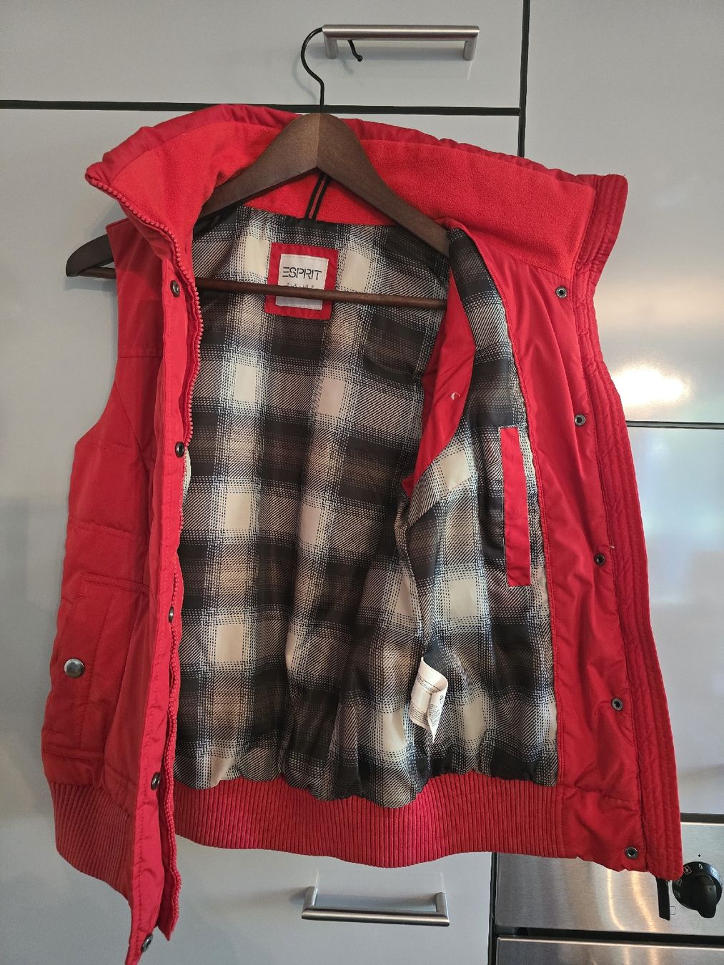 Esprit Gilet & Giacche senza maniche: Doudoune sans manches Esprit rouge – Nuovo (secondo la descrizione) da BERN venduto da froggyinternationale 2
