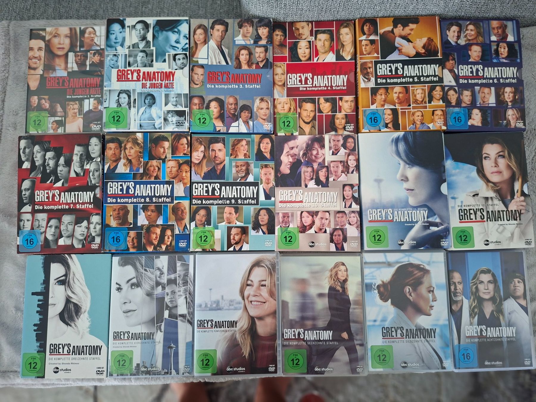 Tutti i DVDs: GREYS  ANATOMY STAFFEL 1 - 18 !!! – Usato da Aesch BL venduto da Burschi59
