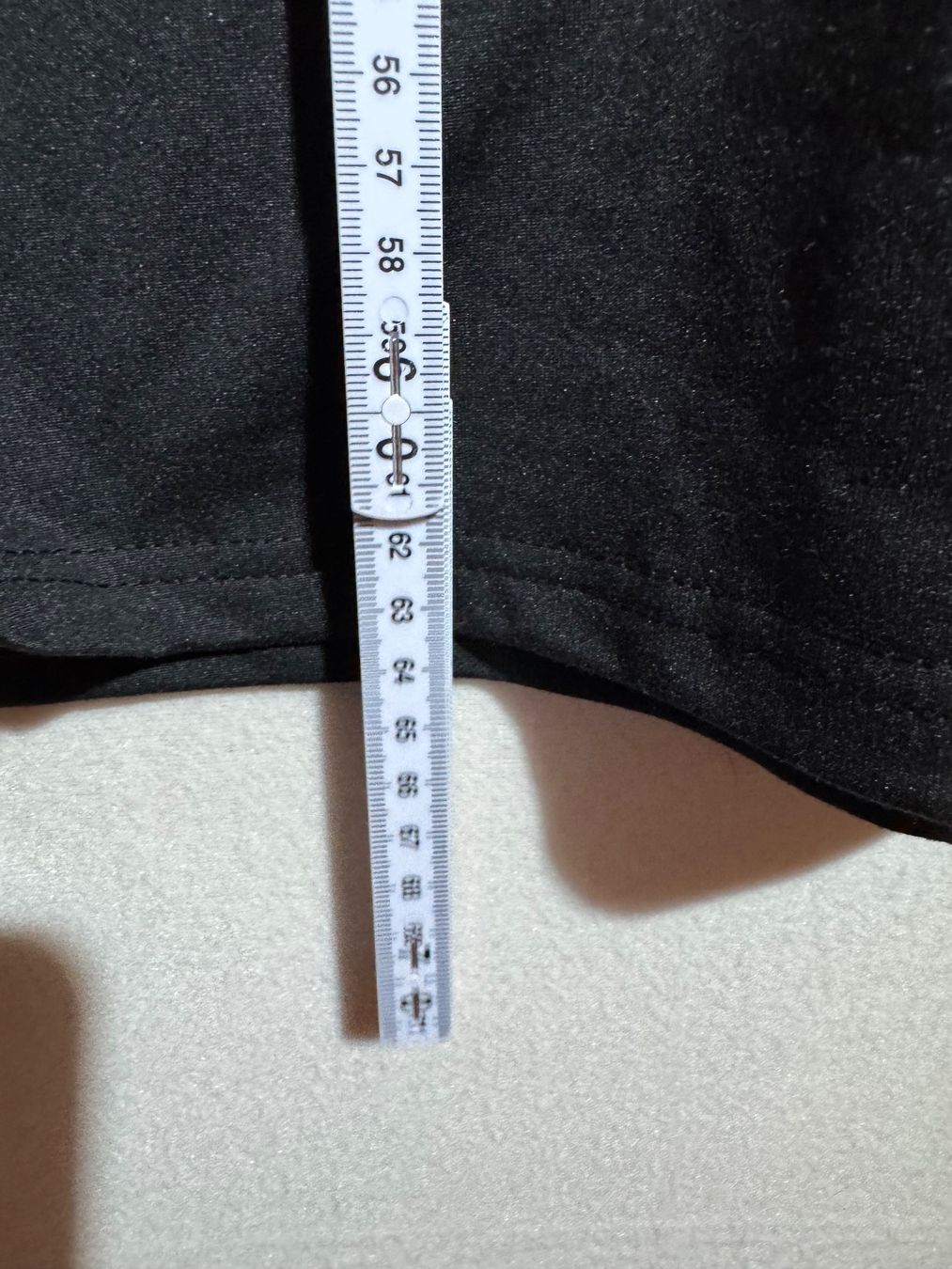 T-shirt: Schwarzes T-Shirt Gr. M – Usato da Grosswangen venduto da SALE_SALE_SALE 4