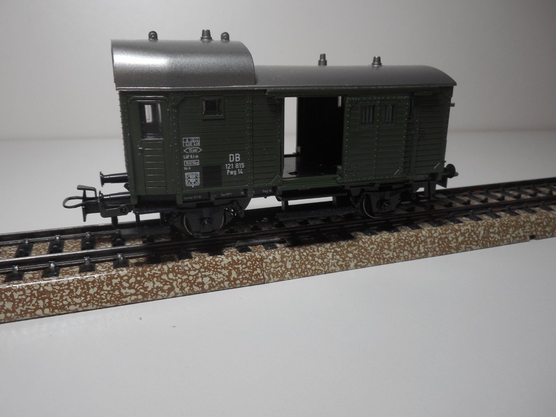Märklin Modelleisenbahnen: Märklin Güterzugbegleitwagen H0 AC – Gebraucht aus Bretzwil von gbfluck 3