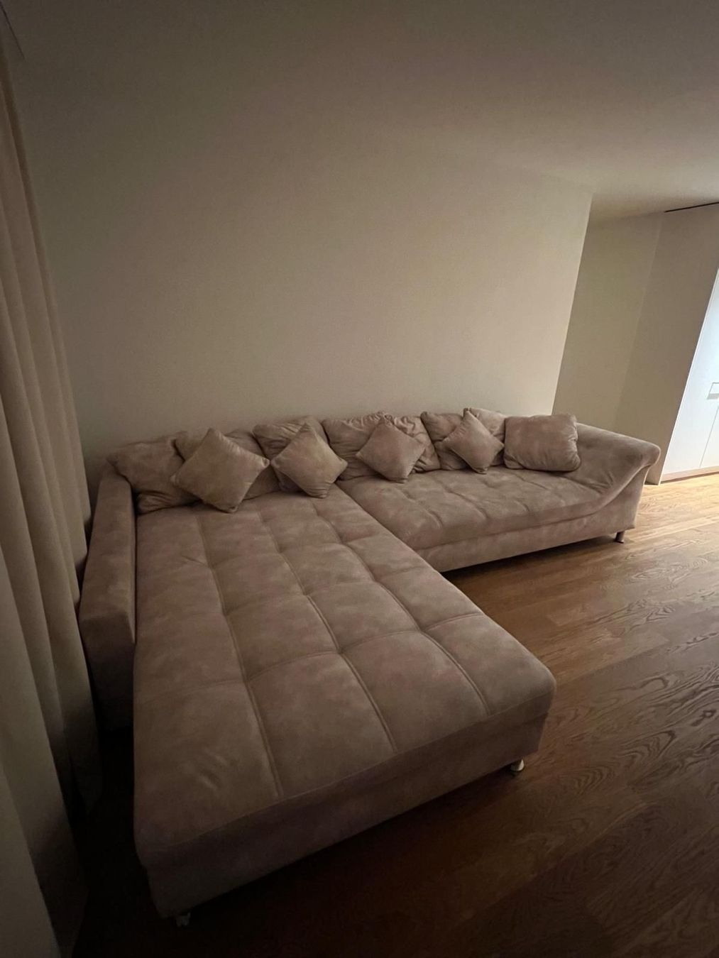 Divani: Modernes, fast neues Ecksofa – Usato da Sins venduto da Triart 2