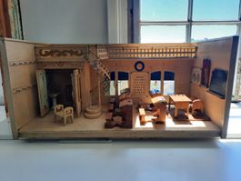 Puppenstube spanische Klosterschule inkl.Puppen