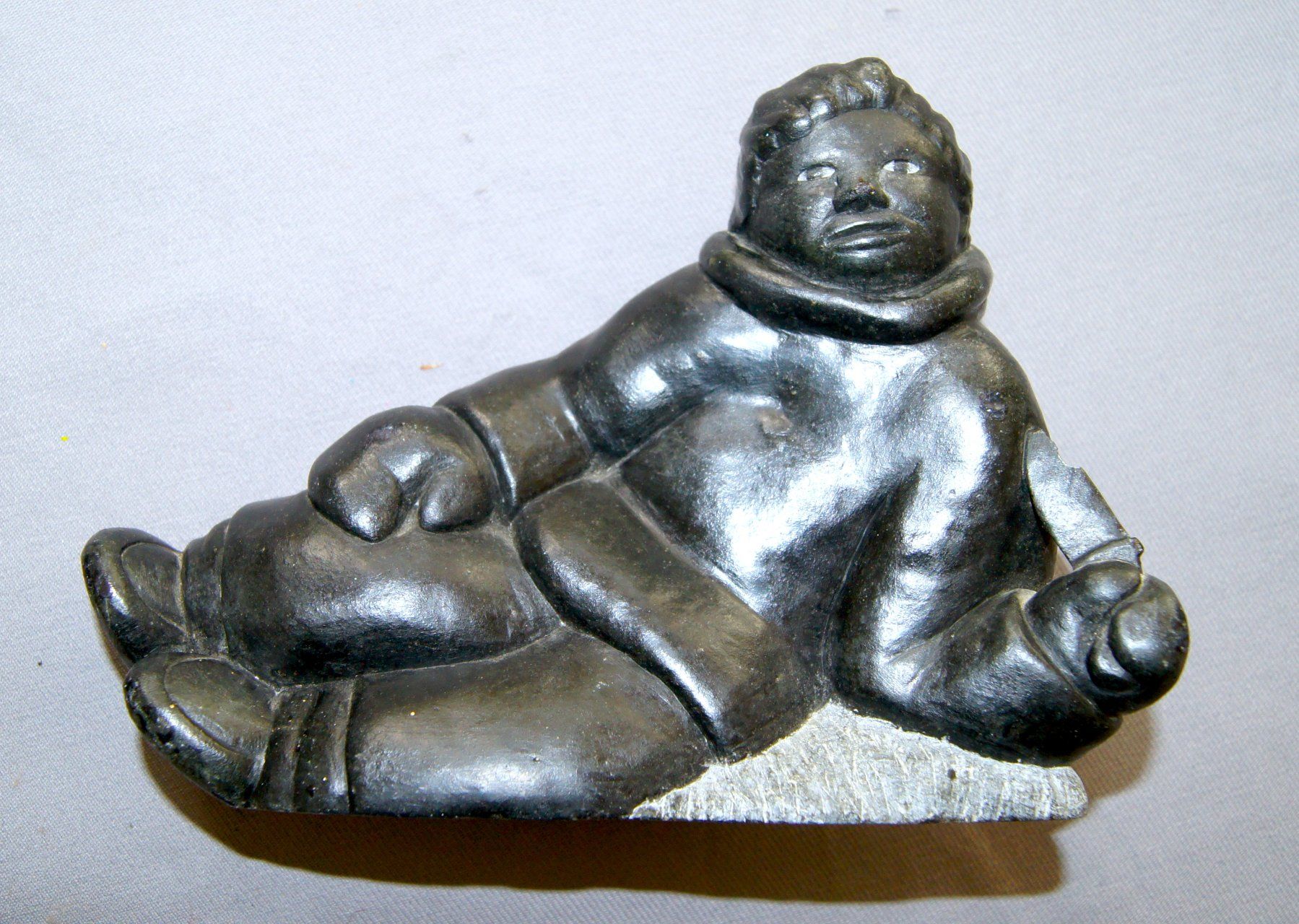 Statuette: Eskimo-/Inuit-Junge mit Messer – Usato da Geroldswil venduto da ARTEFACTO 2