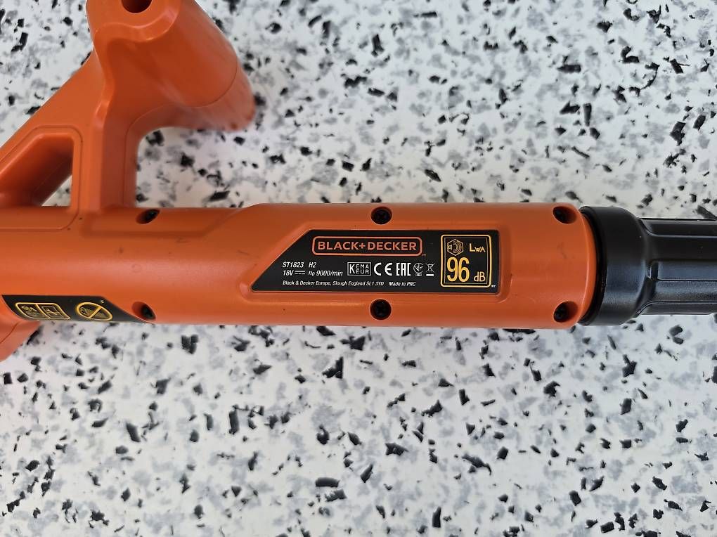 Tutti gli attrezzi: Black + Decker Heckenschere und Rasentrimmer – Usato da Othmarsingen venduto da Oepfel 3